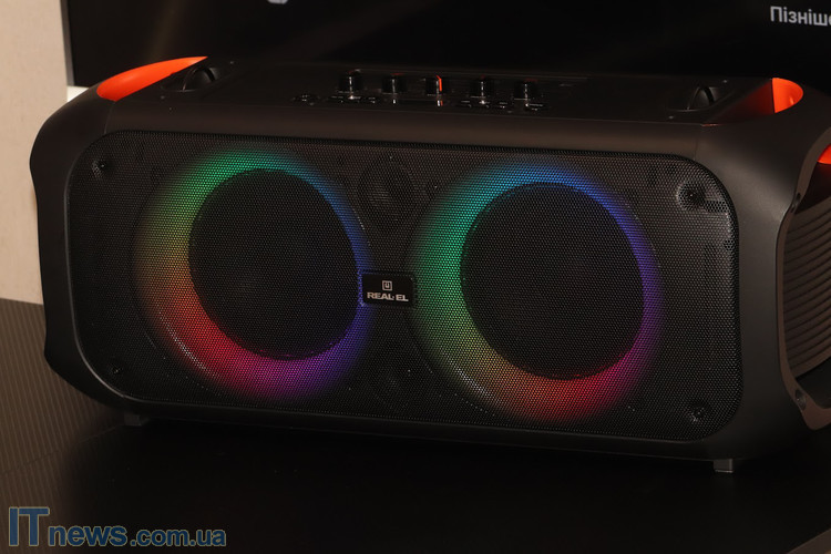 REAL-EL_X-795_portable_acoustics